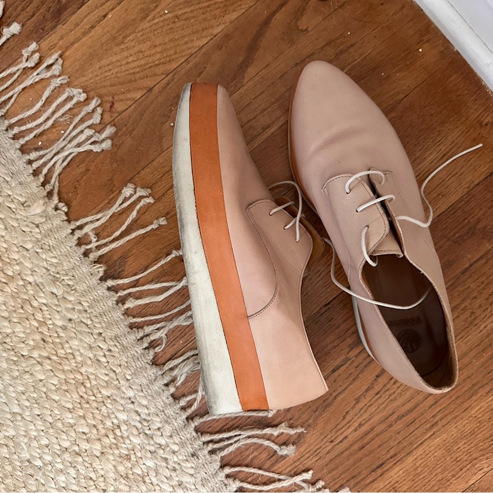 Women's Tan Leather Shoes - calico